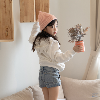 Kid Hoodie Pullover - Unisex | White Model | NHH1100B | Artiztee